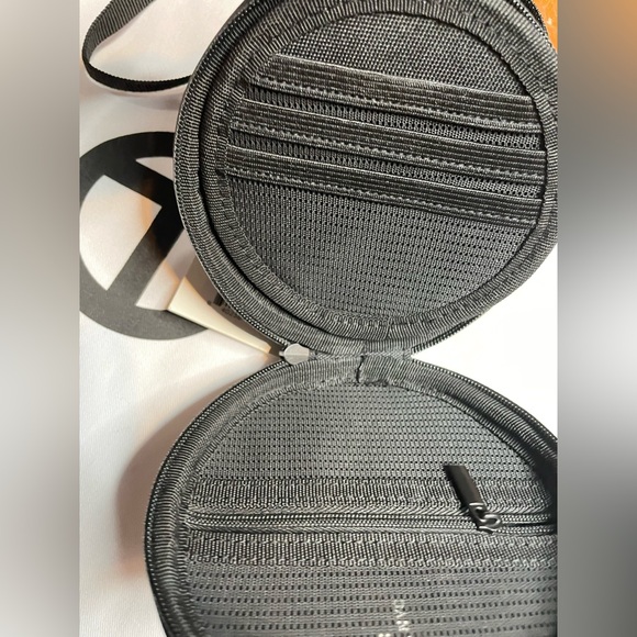 Telfar Black Circle Wallet Case with crossbody Strap Full set NWT - Picture 7 of 8